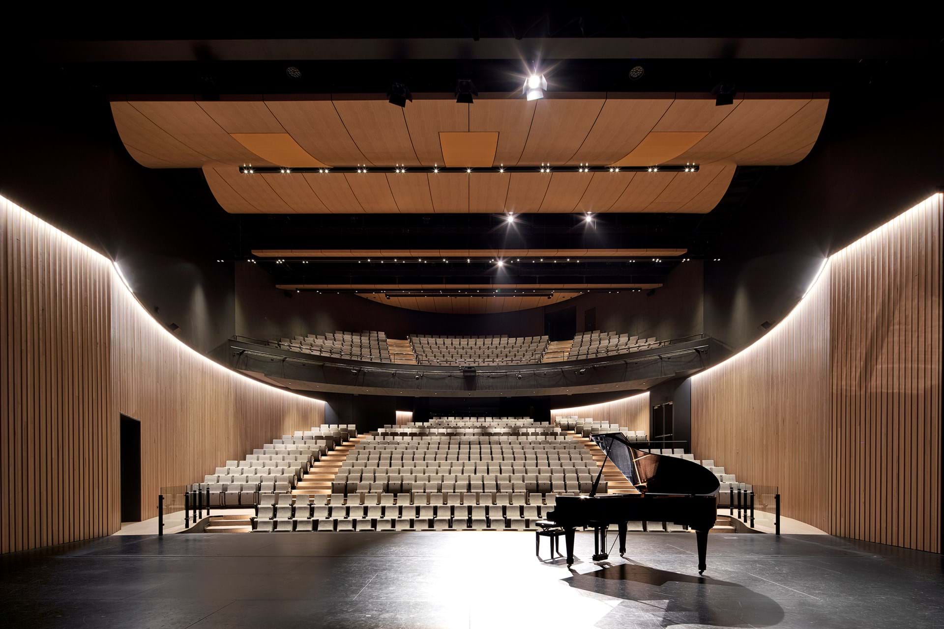 Huntingtower College